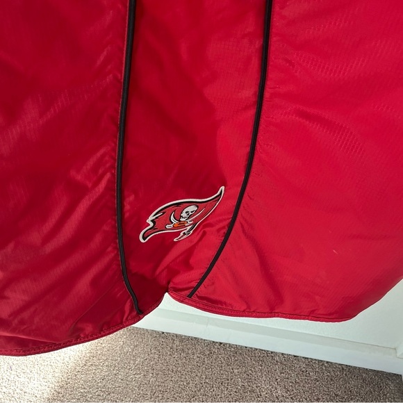 Nike Buccaneers Men's XL Stadium Hooded Coat - Picture 6 of 8